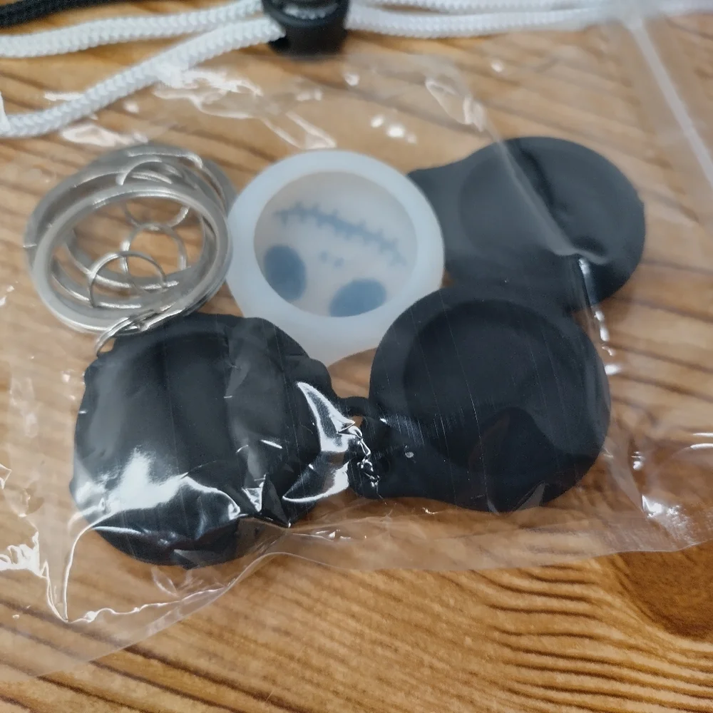 Air Tag Silicone Necklace For Kids 4 Pack
